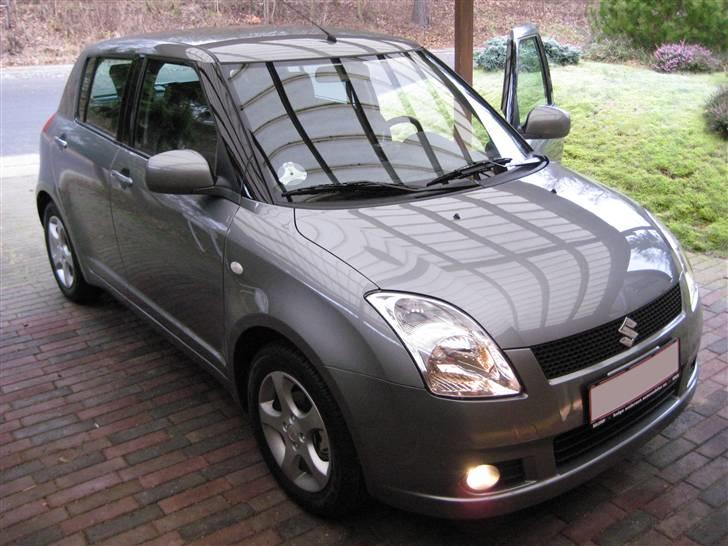 Suzuki Swift GLX billede 4