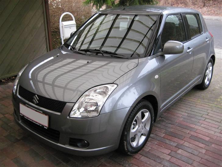 Suzuki Swift GLX billede 5