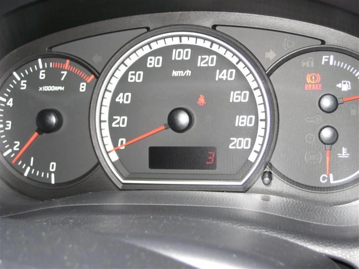 Suzuki Swift GLX - Lige hentet billede 10