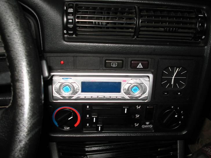 BMW 318 i m-tech Solgt billede 7