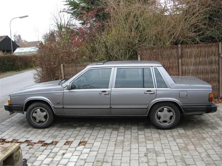 Volvo 760 solgt billede 2
