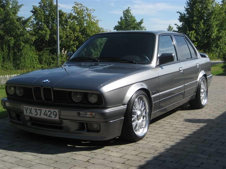 BMW 325i M-tech 2 M50 24V - Holder sig sku god selvom alderen trykker..hehe billede 11