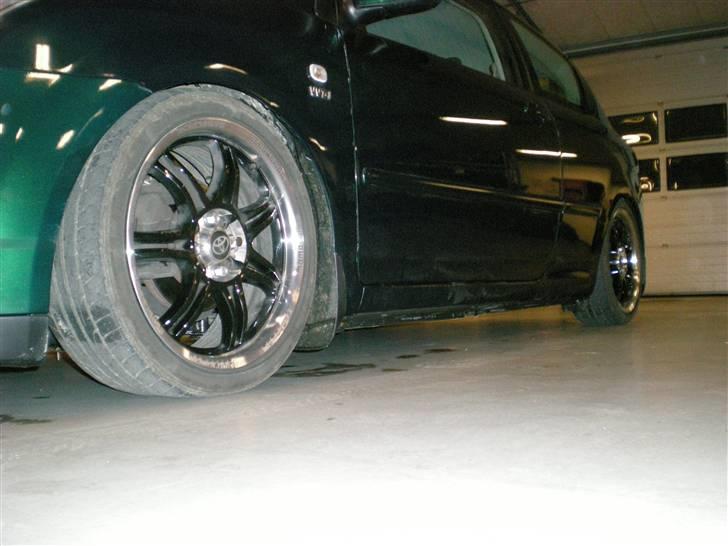 Toyota Corolla ZZE121 billede 2