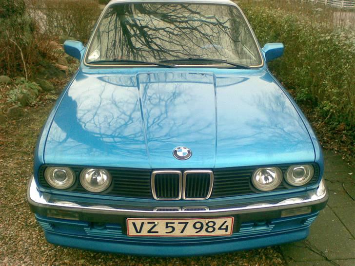 BMW 320i  Solgt billede 3