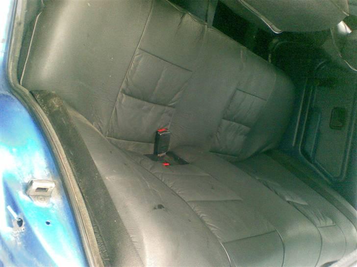 BMW 320i  Solgt billede 10