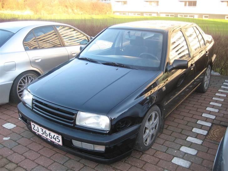 VW Vento *SOLGT* billede 2