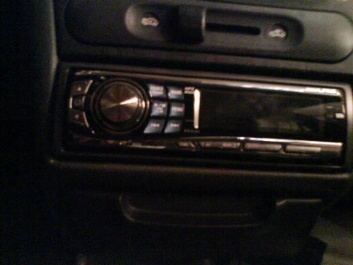 Opel Corsa SOLGT  - alpine radio billede 11