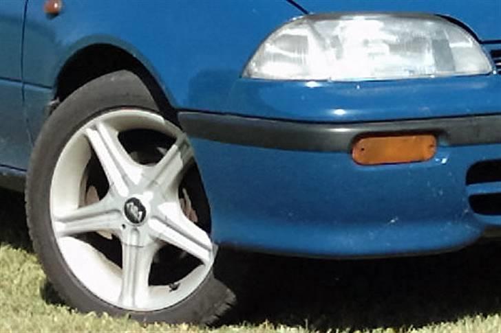 Suzuki Swift 1.6 GLXi - 15" alu billede 8