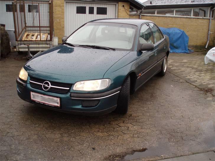 Opel Omega B billede 1