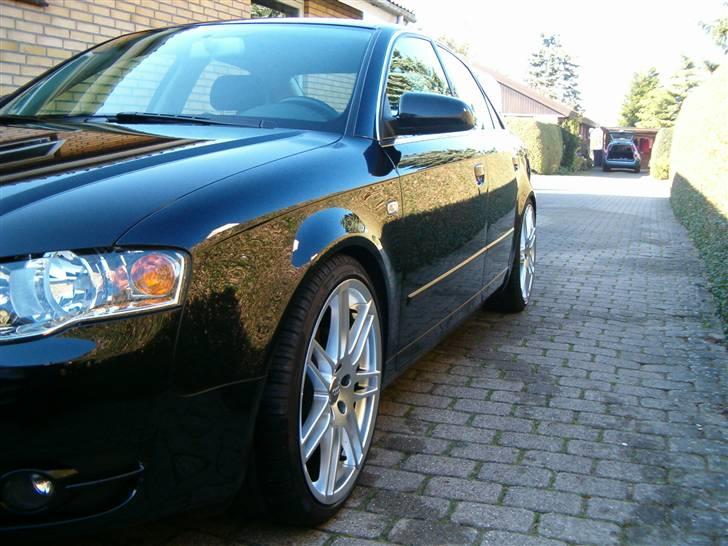 Audi a4 (SOLGT) billede 6