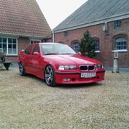 BMW 318i