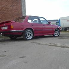 BMW 324 D (SOLGT)