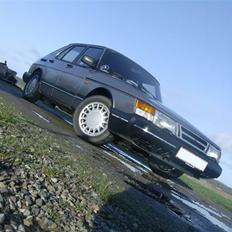 Saab 900i (Er slogt)