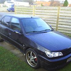 Peugeot 306
