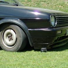 VW Golf 2 1,6 TD Solgt