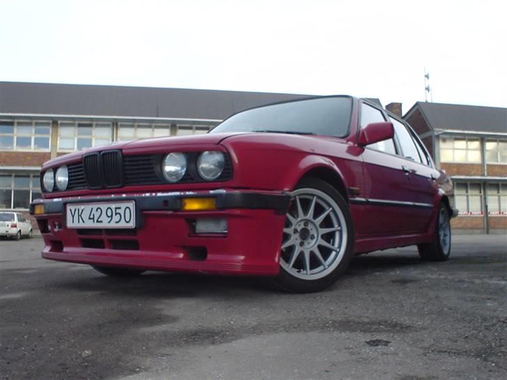 BMW 324 D (SOLGT) - det her er det bedste af billederne efter min mening billede 3