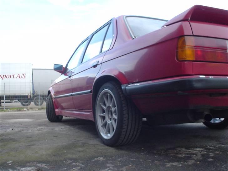 BMW 324 D (SOLGT) - et lille glimt af min Hartge hækspoiler billede 9