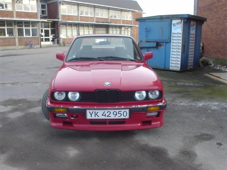 BMW 324 D (SOLGT) - fronten billede 12