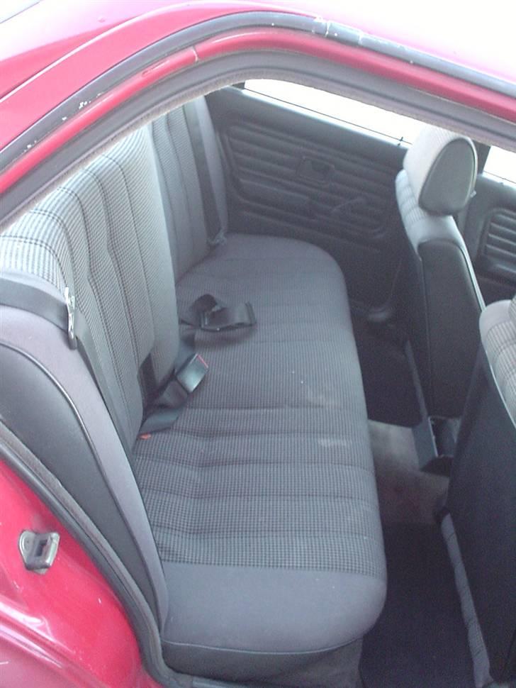 BMW 324 D (SOLGT) - en læderkabine er på ønskelisten billede 14