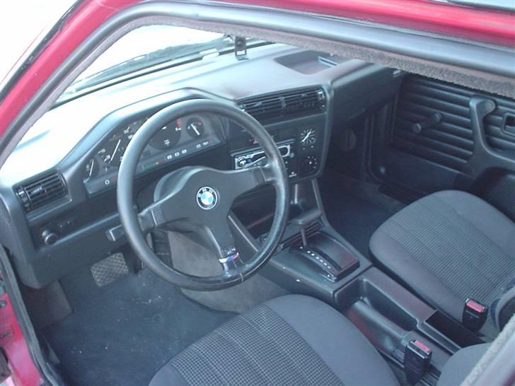 BMW 324 D (SOLGT) - men et par småting kan nok godt tilføjes billede 16