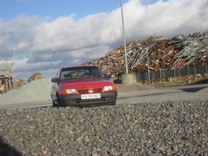 Opel Astra Sedan 1,6i Skrottet billede 3