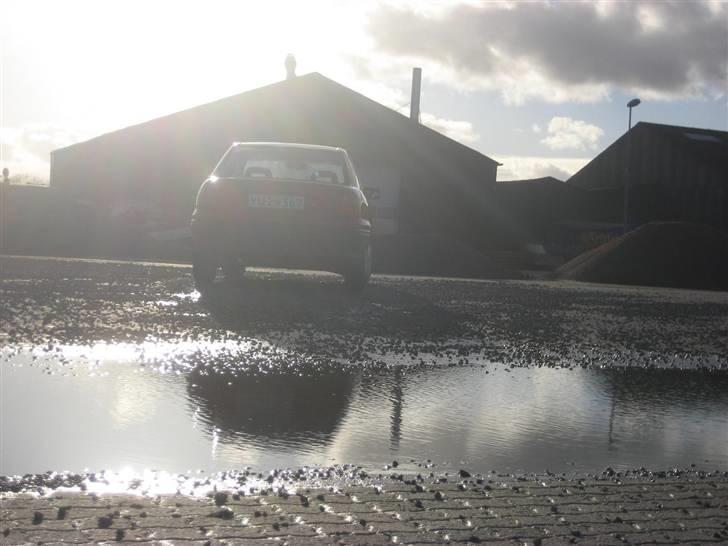 Opel Astra Sedan 1,6i Skrottet billede 9