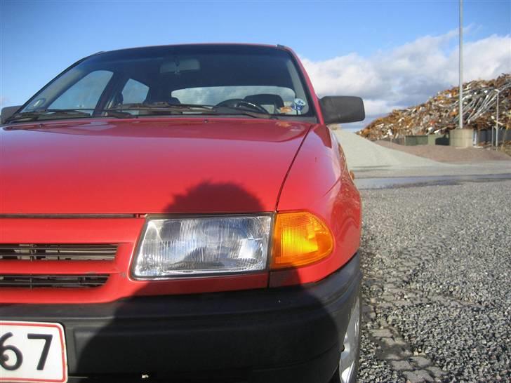Opel Astra Sedan 1,6i Skrottet billede 14