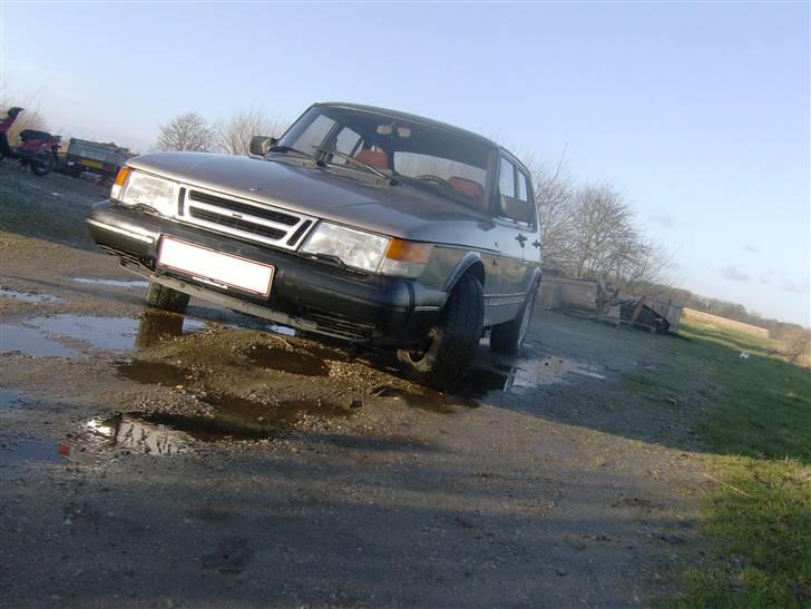 Saab 900i (Er slogt) - Ja, det så min Såb ;) billede 2