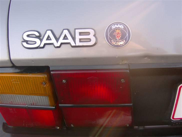 Saab 900i (Er slogt) - Det så det overflade rust der skal laves :D (Flot saab mærke) billede 16