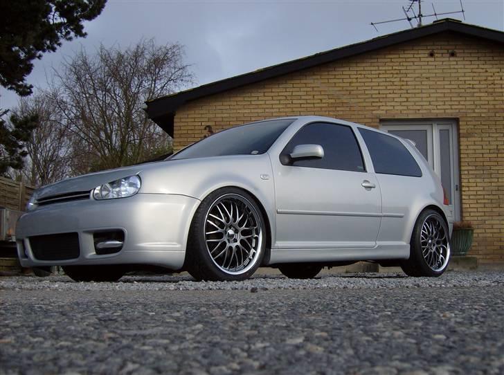 VW Golf 1,8T   Solgt billede 2