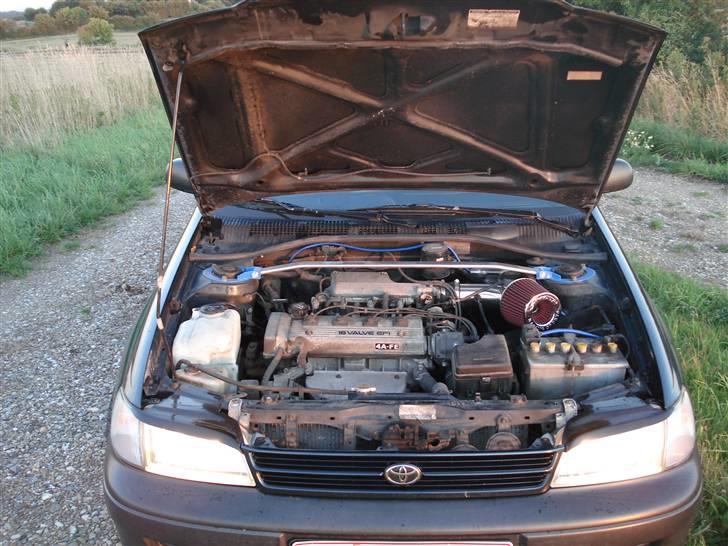 Toyota Carina E billede 14