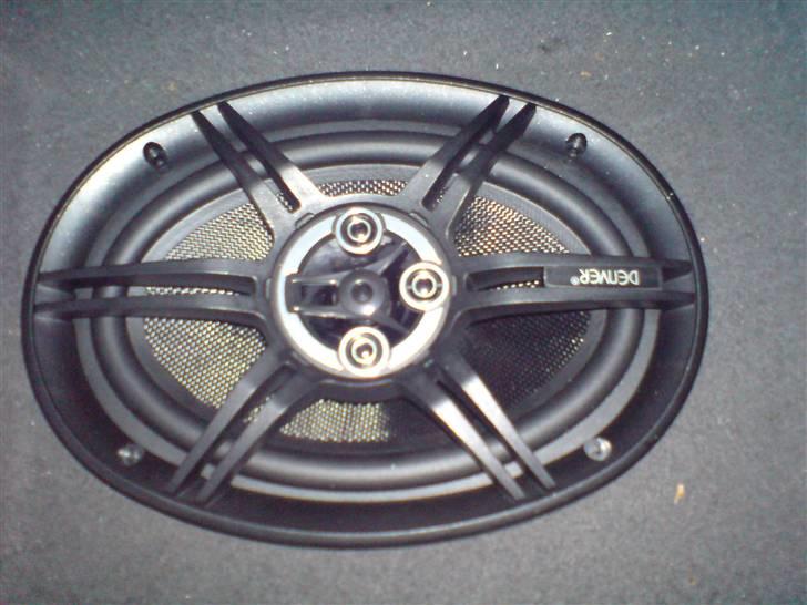 Mazda 323F*solgt* billede 2