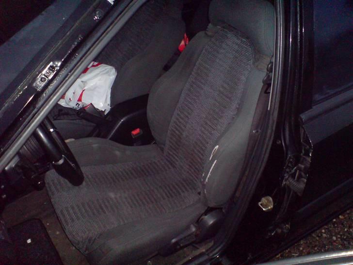 Mazda 323F*solgt* billede 7