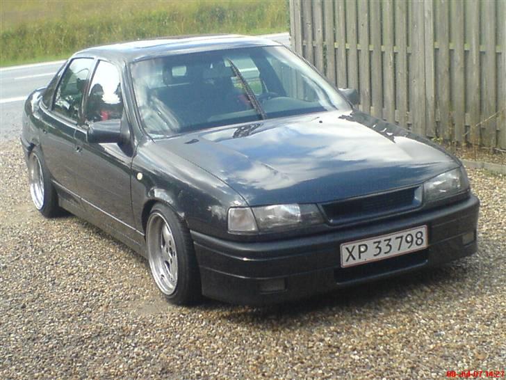 Opel Vectra 2000/v6 - Som den stod inden den kom i vinterhi:) billede 15