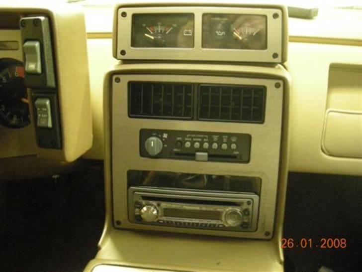 Pontiac Fiero GT !SOLGT! - Det nye projekt,hjemmelavet Pontiac logo der er slukket når lyset er slukket... billede 11