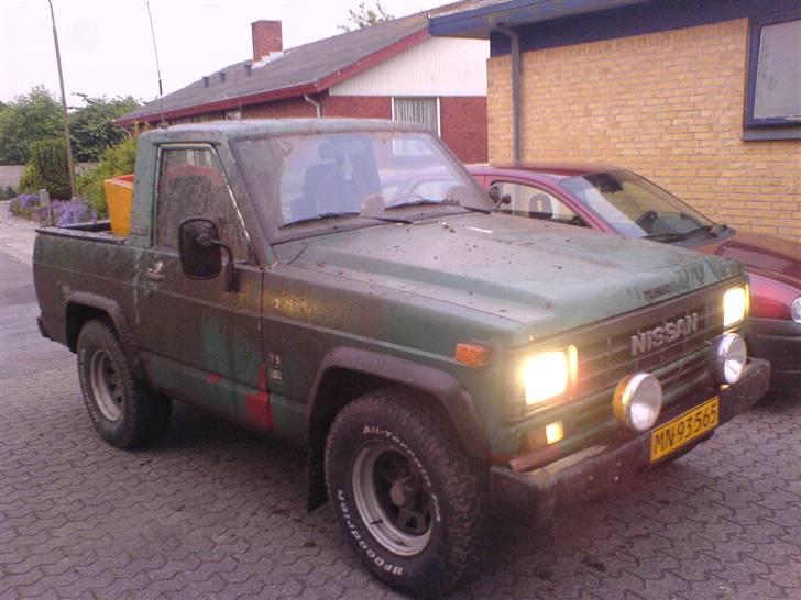 Nissan Patrol Pickup Solgt billede 12