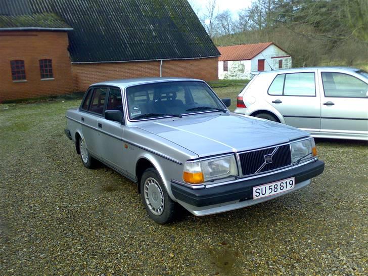 Volvo 240 GL - Købsdagen billede 3