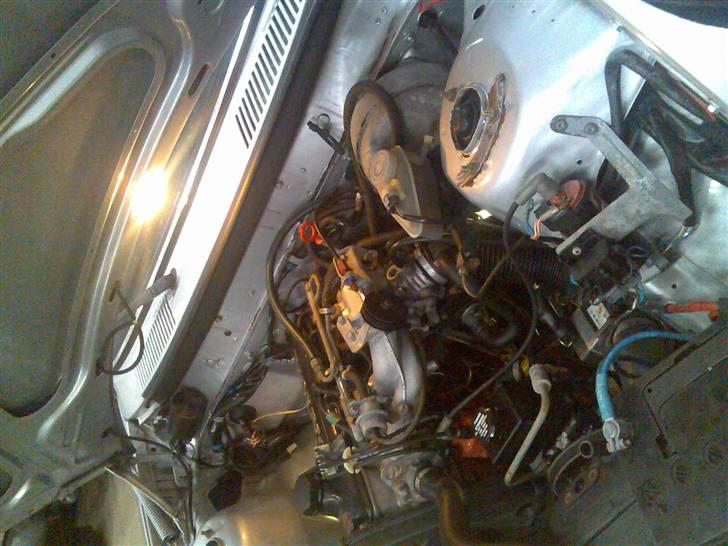 Volvo 240 GL - Det var resultatet af 5 liter motorrens billede 10