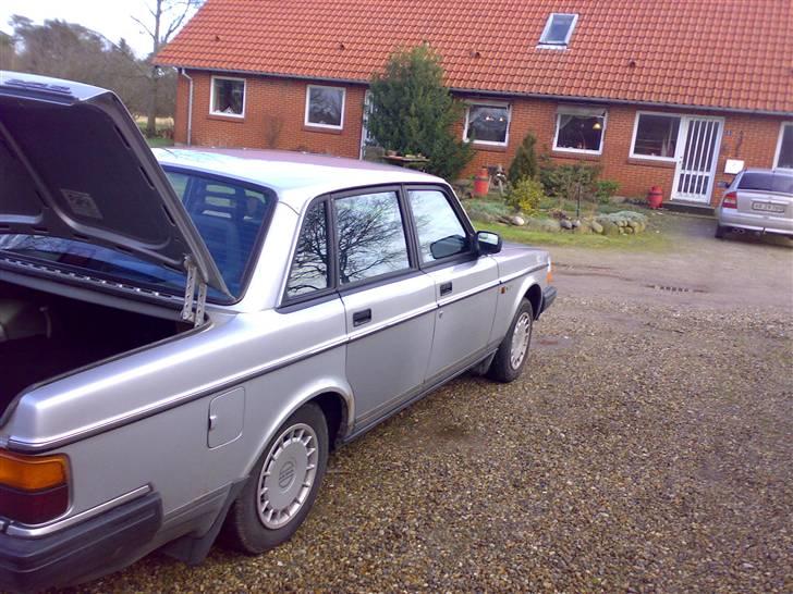 Volvo 240 GL - Som den var på købsdagen! billede 12