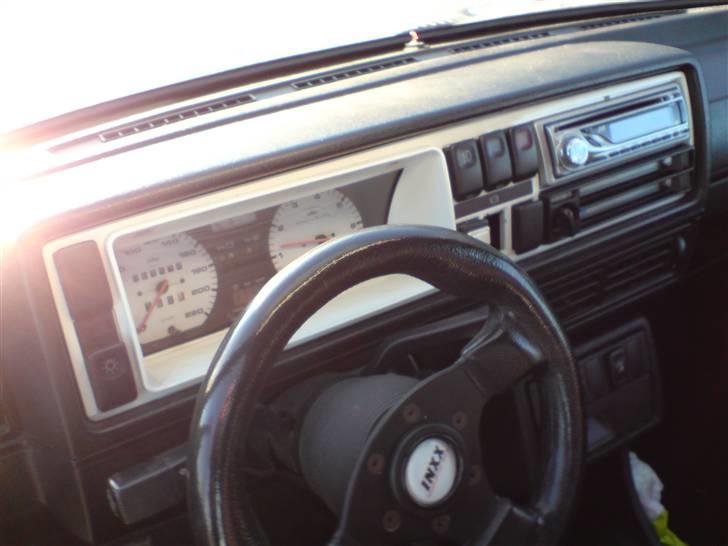 VW Golf 2 1,6 TD Solgt - Hvidt ?! HVORFOR ? udskifet med SORT ! billede 5