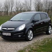 Opel Corsa D 1,4 Sport 5 Dr.