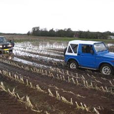 Suzuki SJ413 (solgt)