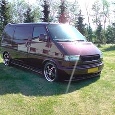 VW Transporter 2,5 TDI Solgt