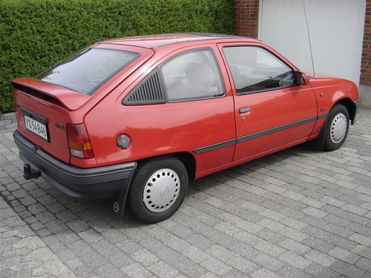 Opel Kadett E- SOLGT billede 3