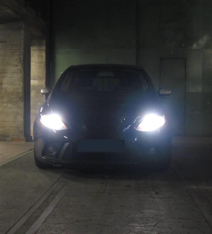 Seat Altea FR TDI... SOLGT - Lige sat nye pærer i. Osram Nightbreaker.. De giver en del bedre lys.. Skal også ha sat i tågelygterne billede 13