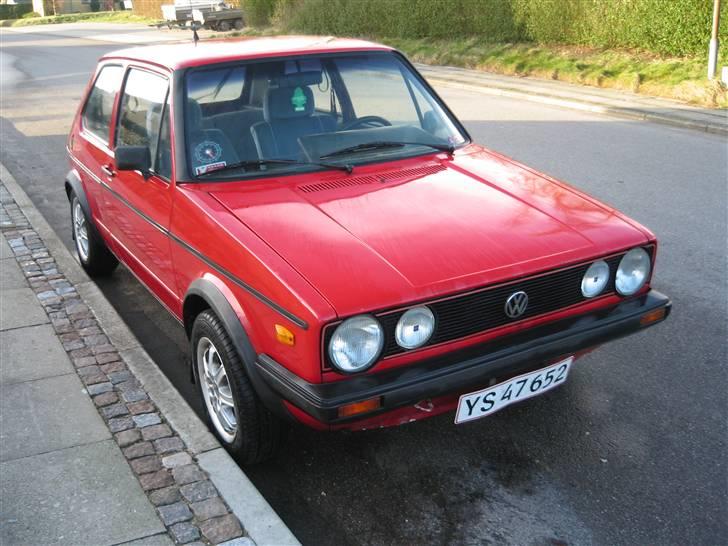 VW GOLF 1 (SOLGT) billede 1