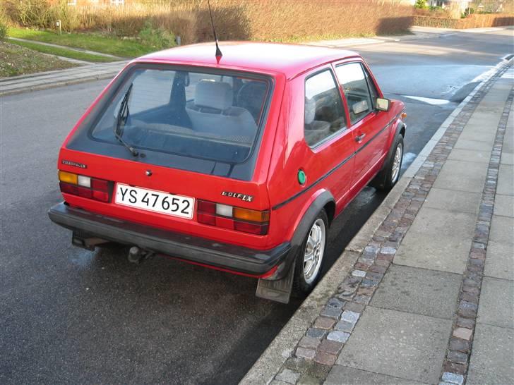 VW GOLF 1 (SOLGT) billede 3
