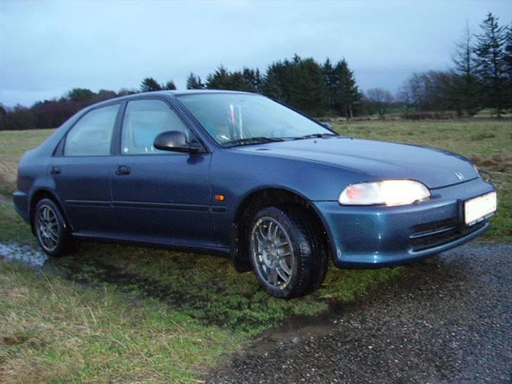 Honda Civic Vei V-tec E Solgt billede 8