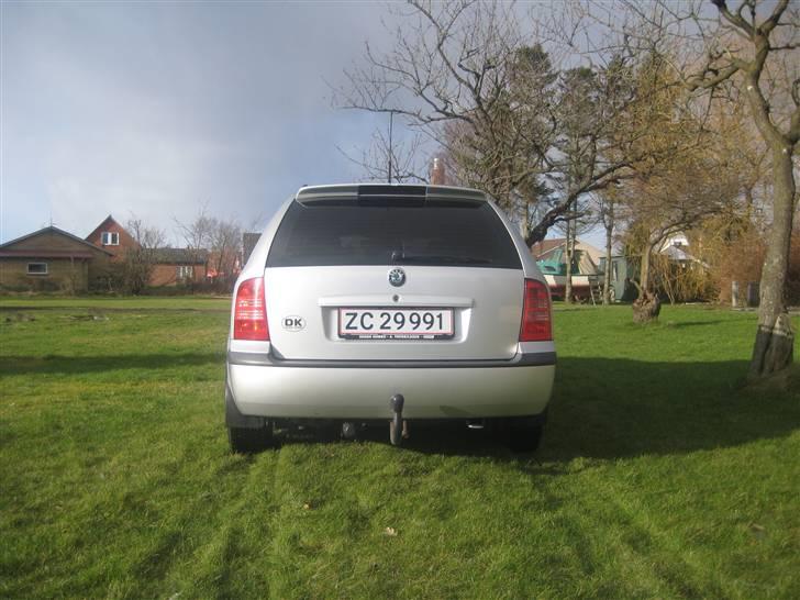 Skoda Octavia Ambiente (combi) billede 4