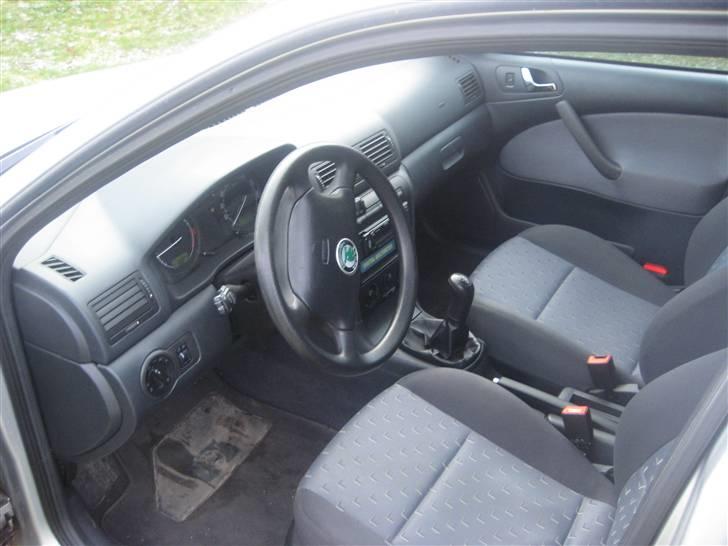 Skoda Octavia Ambiente (combi) billede 6